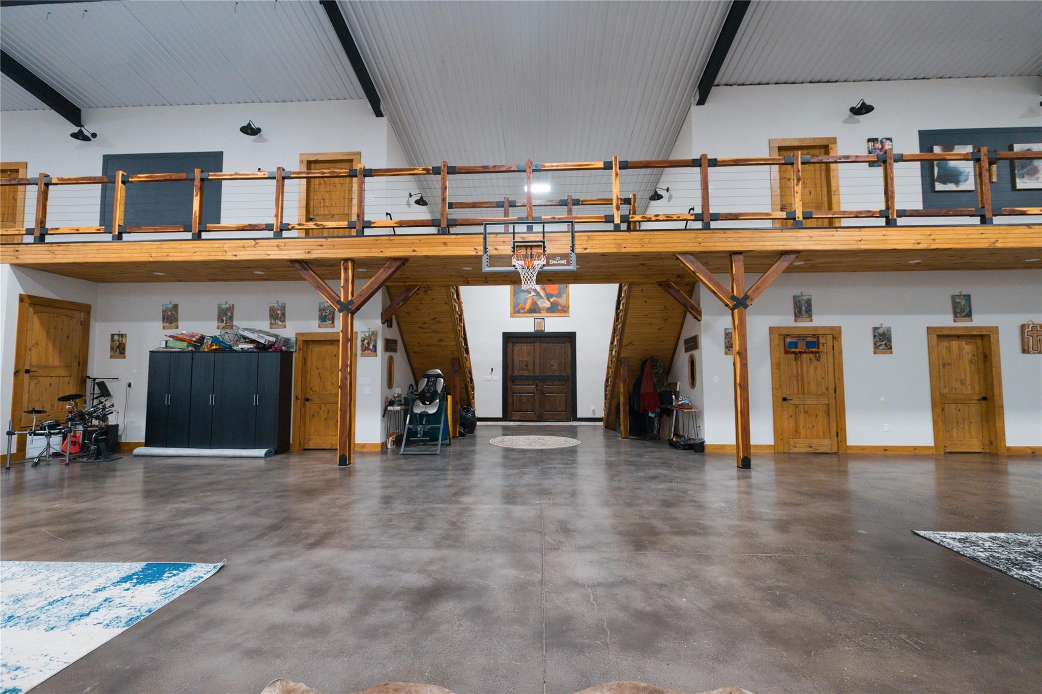 143 County Rd Property Photo 2