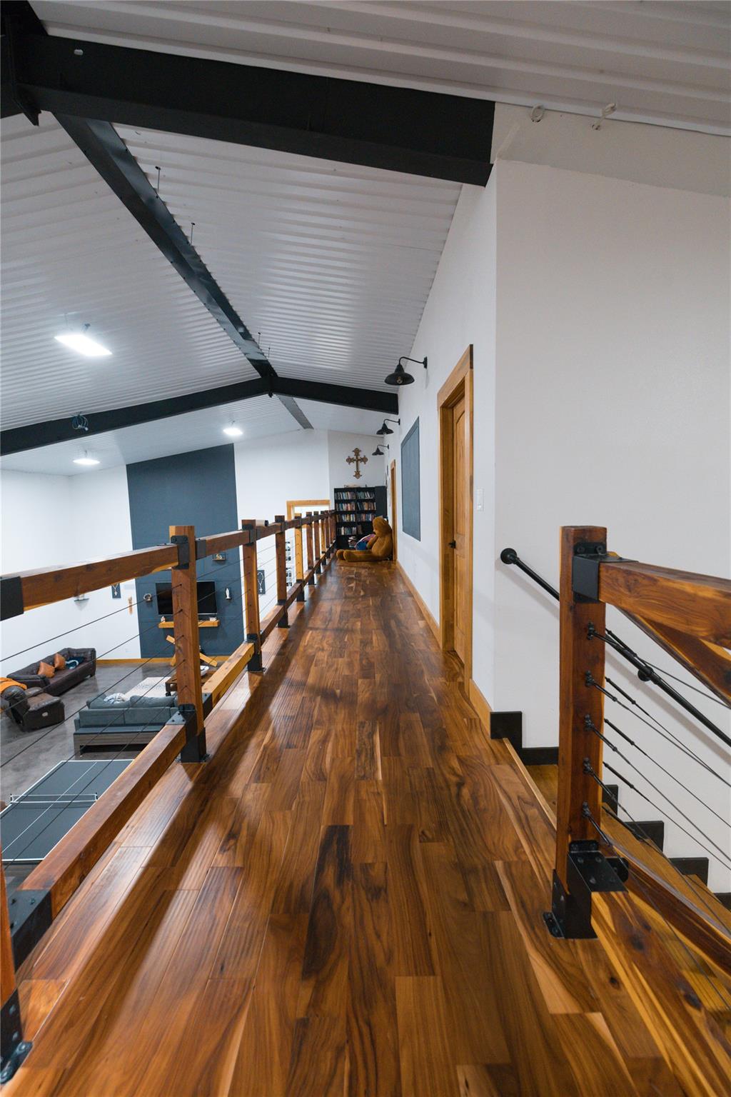 143 County Rd Property Photo 6