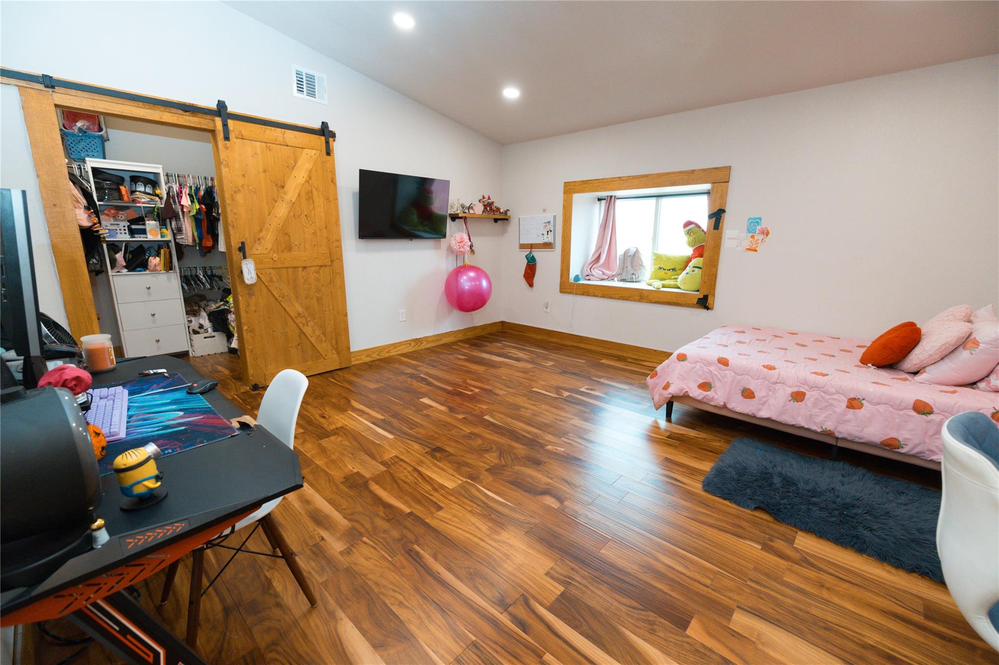 143 County Rd Property Photo 8