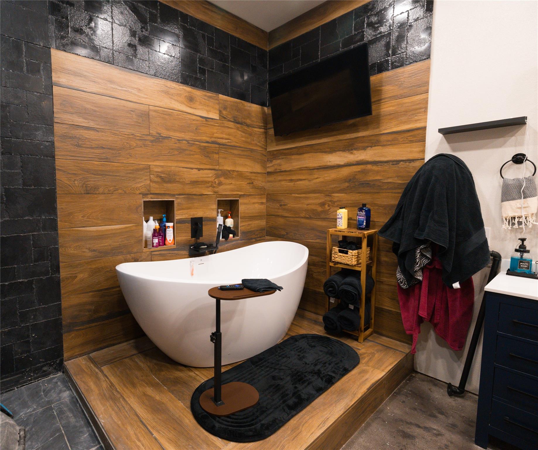 143 County Rd Property Photo 22