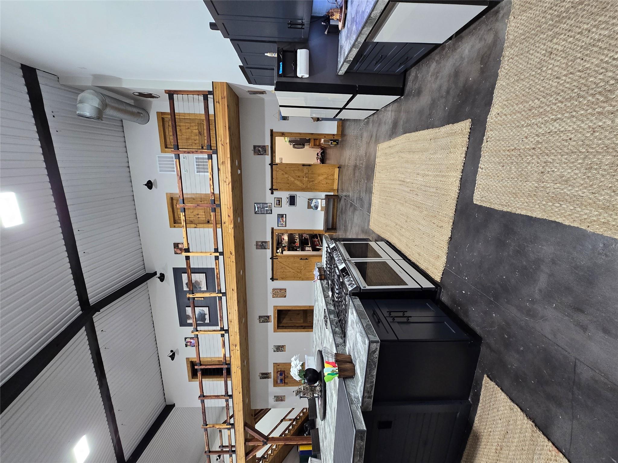 143 County Rd Property Photo 25