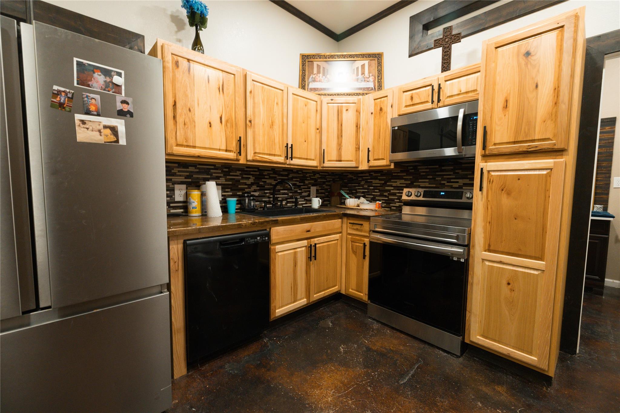 143 County Rd Property Photo 32