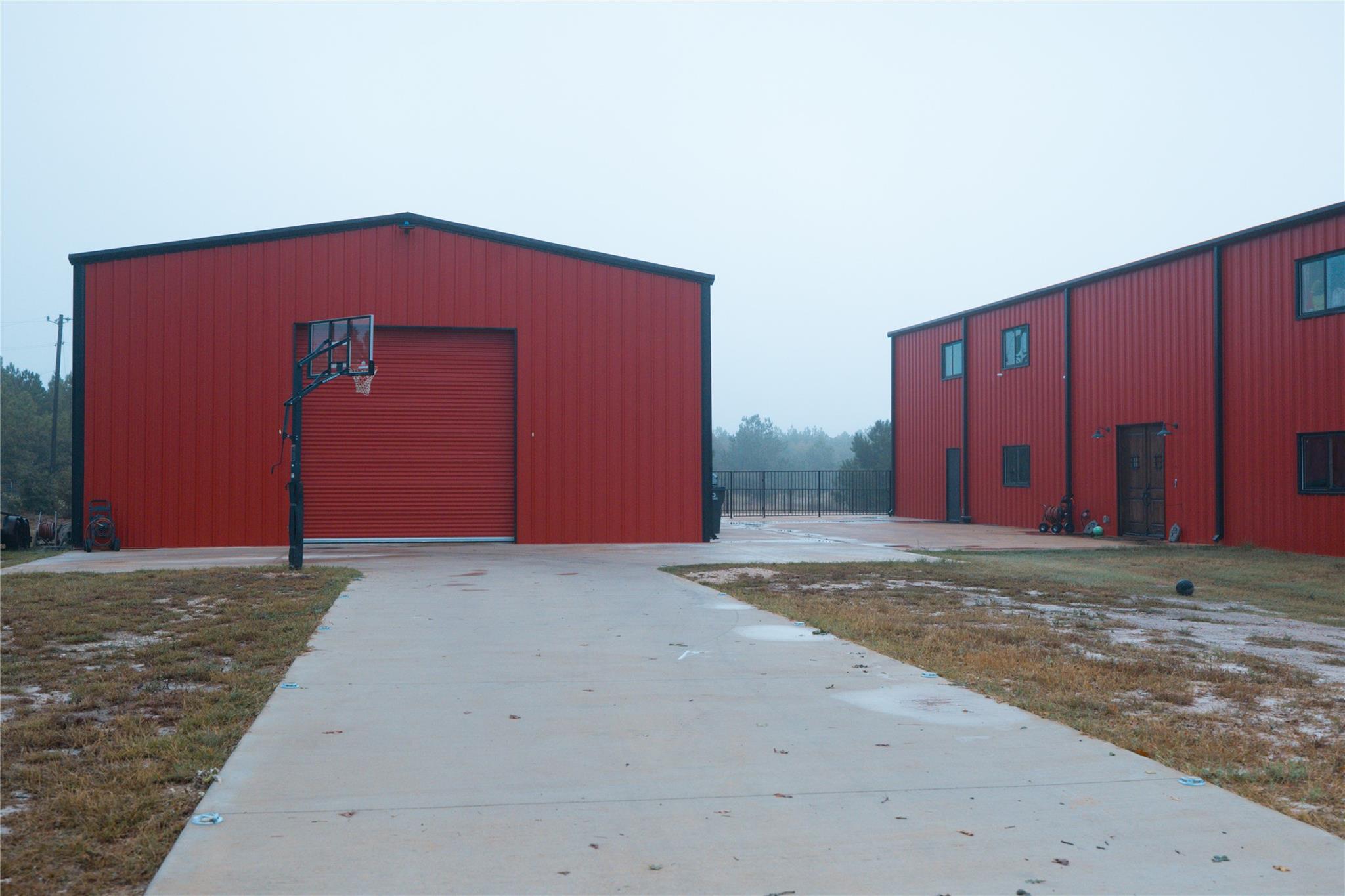 143 County Rd Property Photo 36