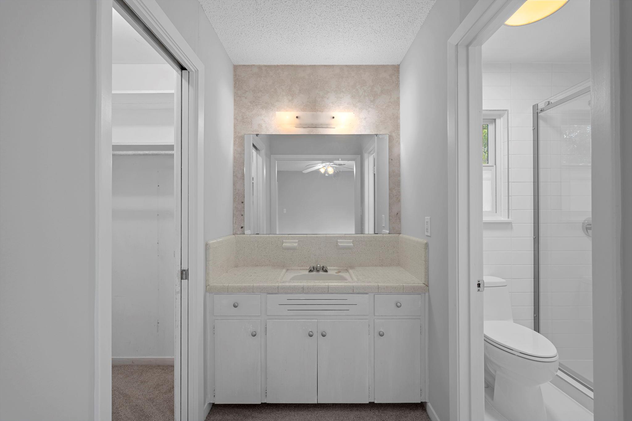 3100 Whiteway Dr Property Photo 14