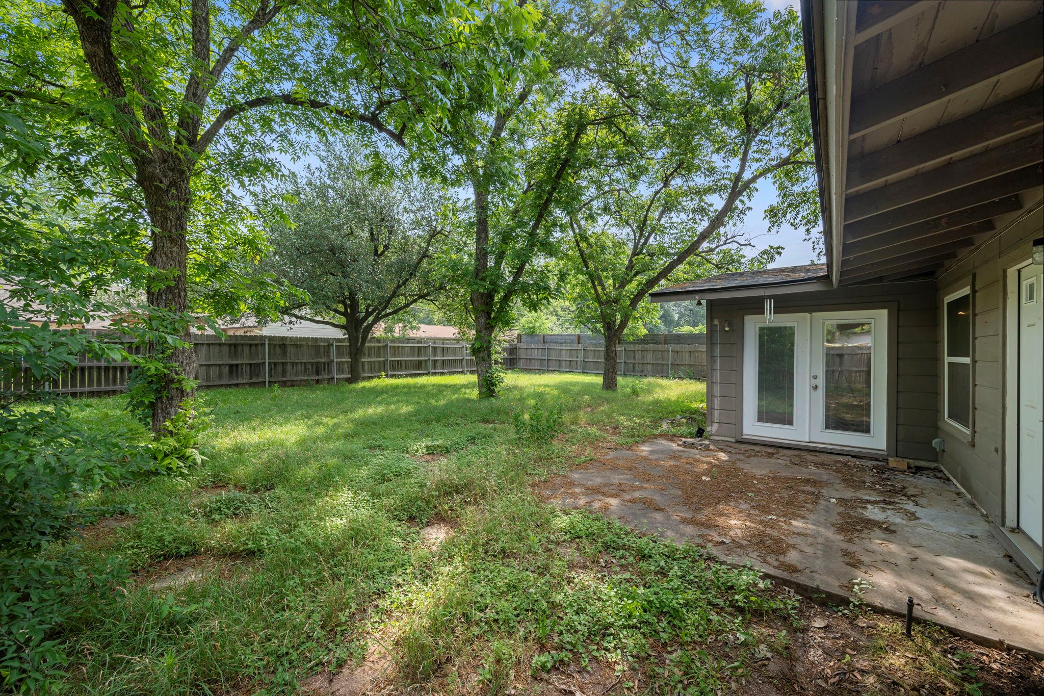3100 Whiteway Dr Property Photo 21