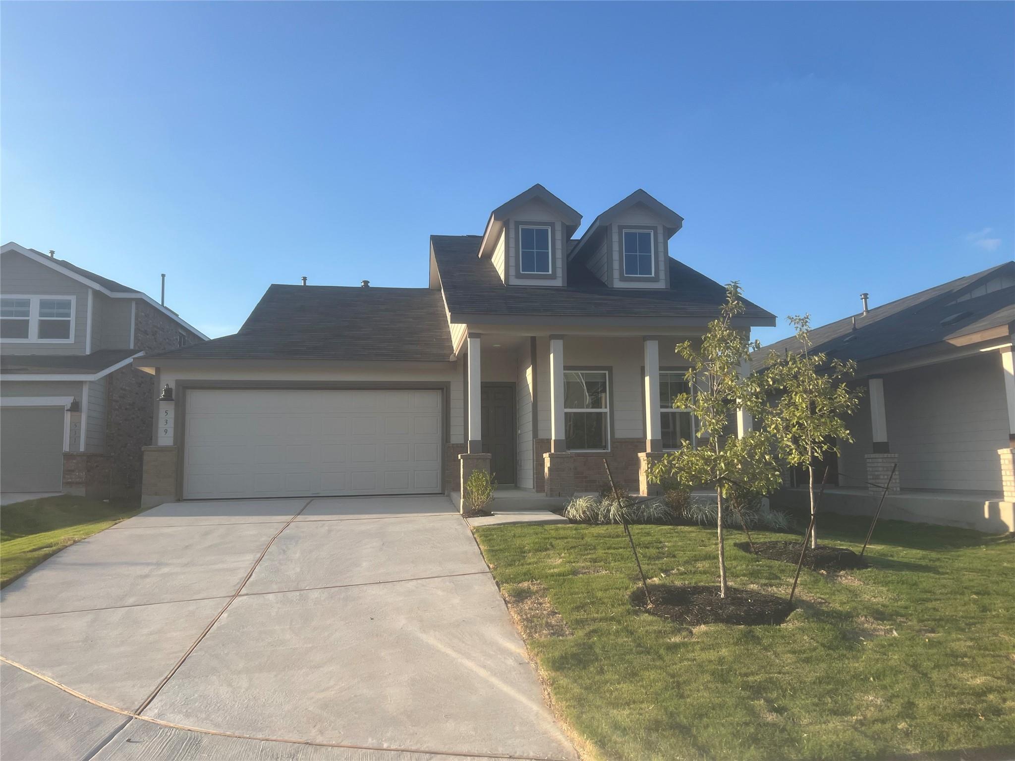 539 Avre Loop Property Photo 1