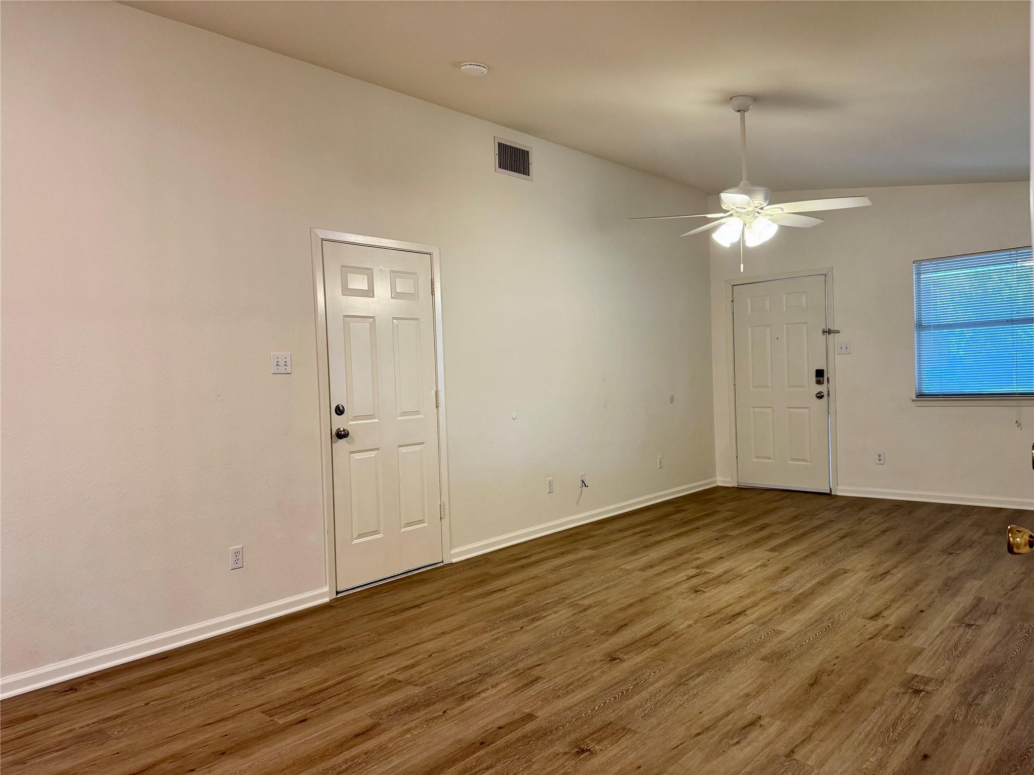 8112 Willet Trl #a Property Photo 9