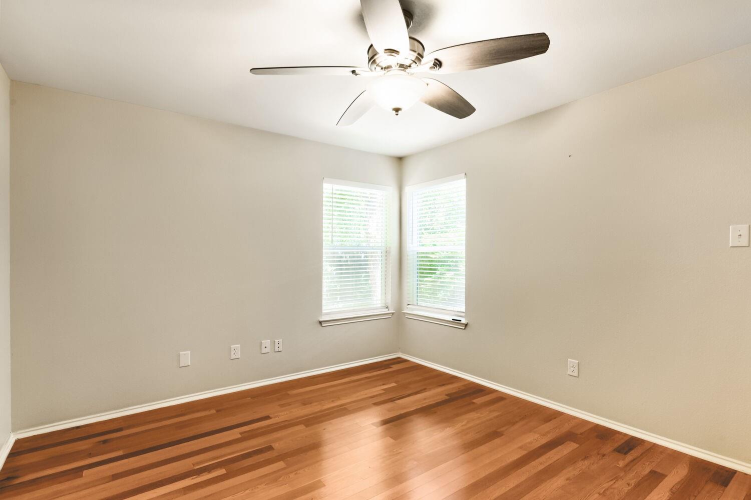 9616 Holly Springs Dr Property Photo 13