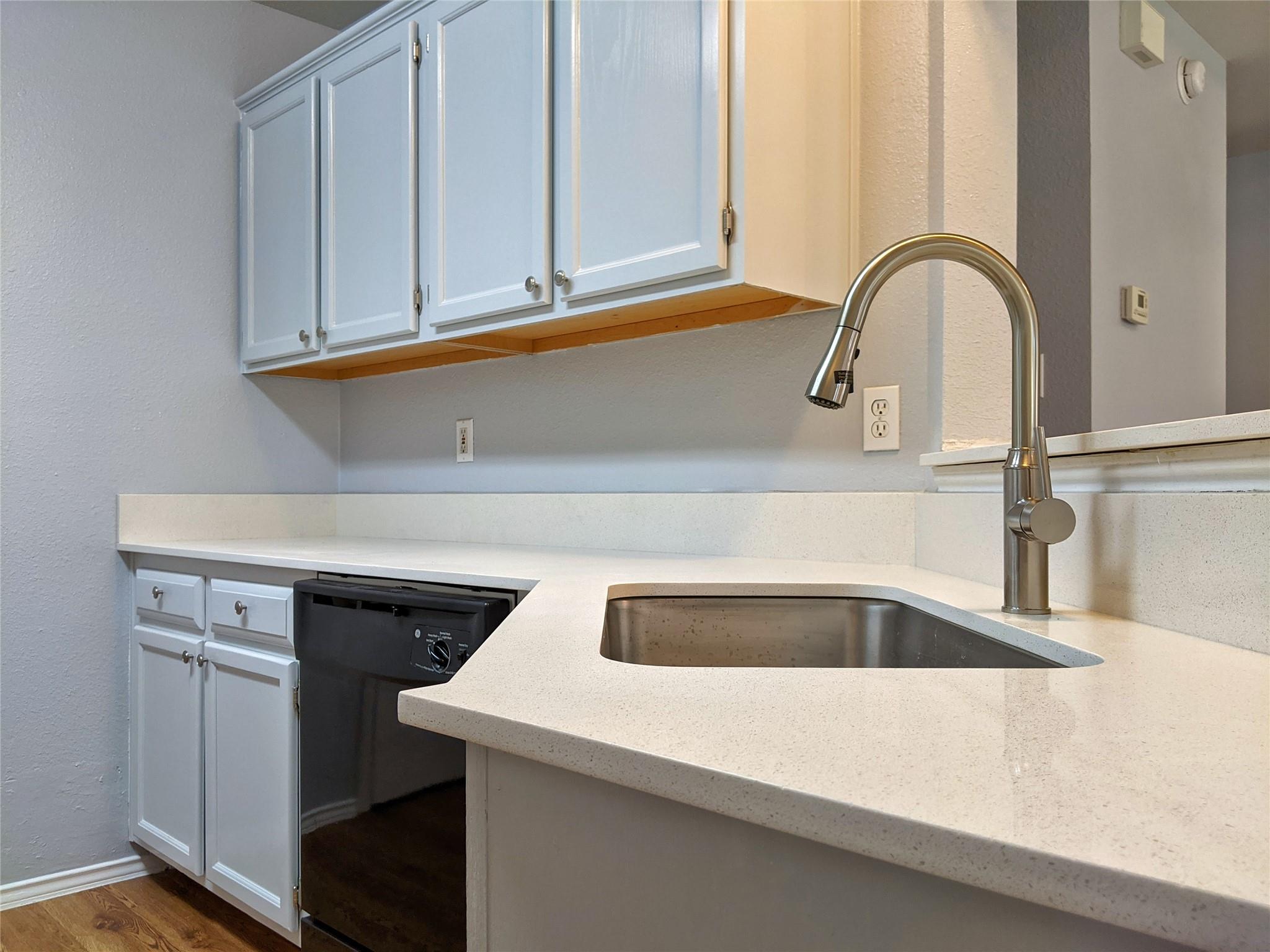 1702 Southwestern Trl Property Photo 7