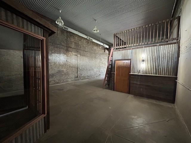 111 N Main St Property Photo 13