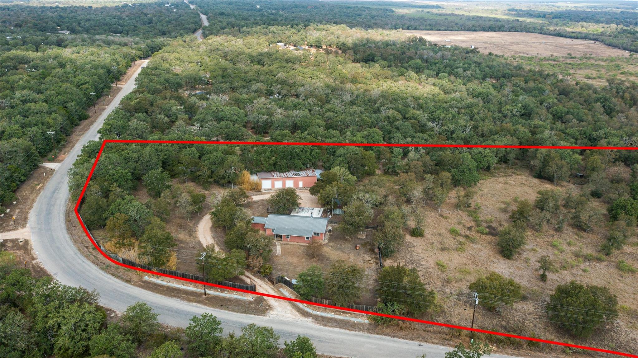 212 Thousand Oaks Dr Property Photo 1