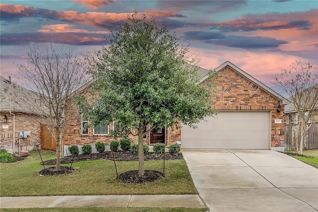 104 Lily Turf Cv Property Photo