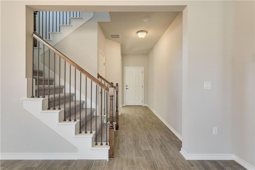 14202 Mccoy Loop Property Photo 11