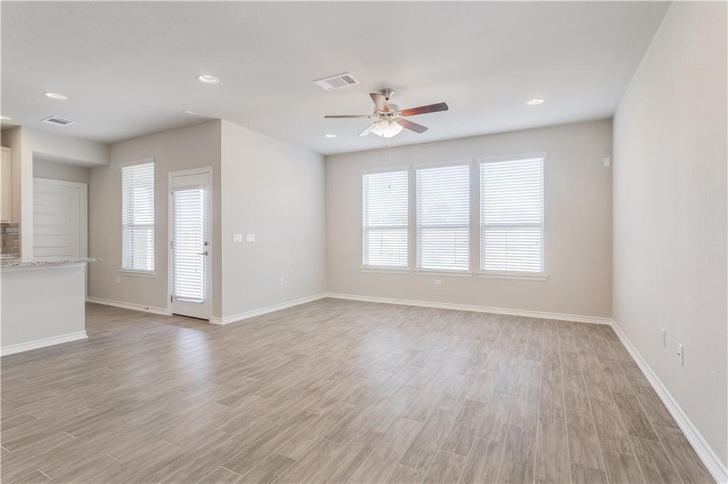 14202 Mccoy Loop Property Photo 12