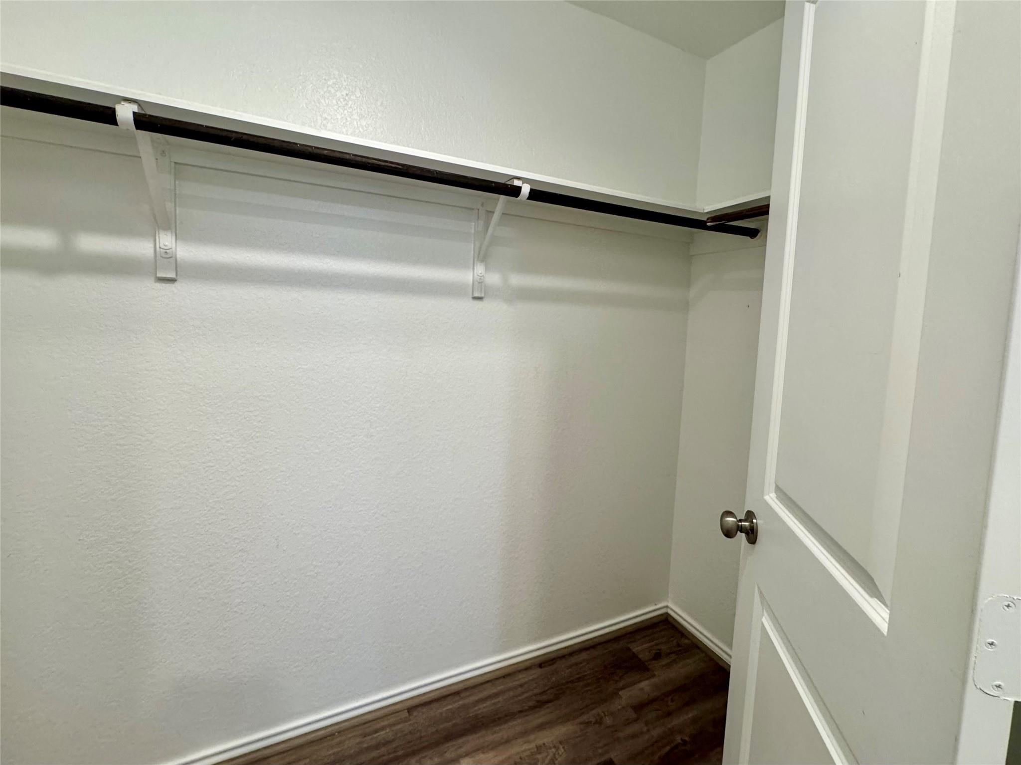 14221 Lyndora Ln Property Photo 11