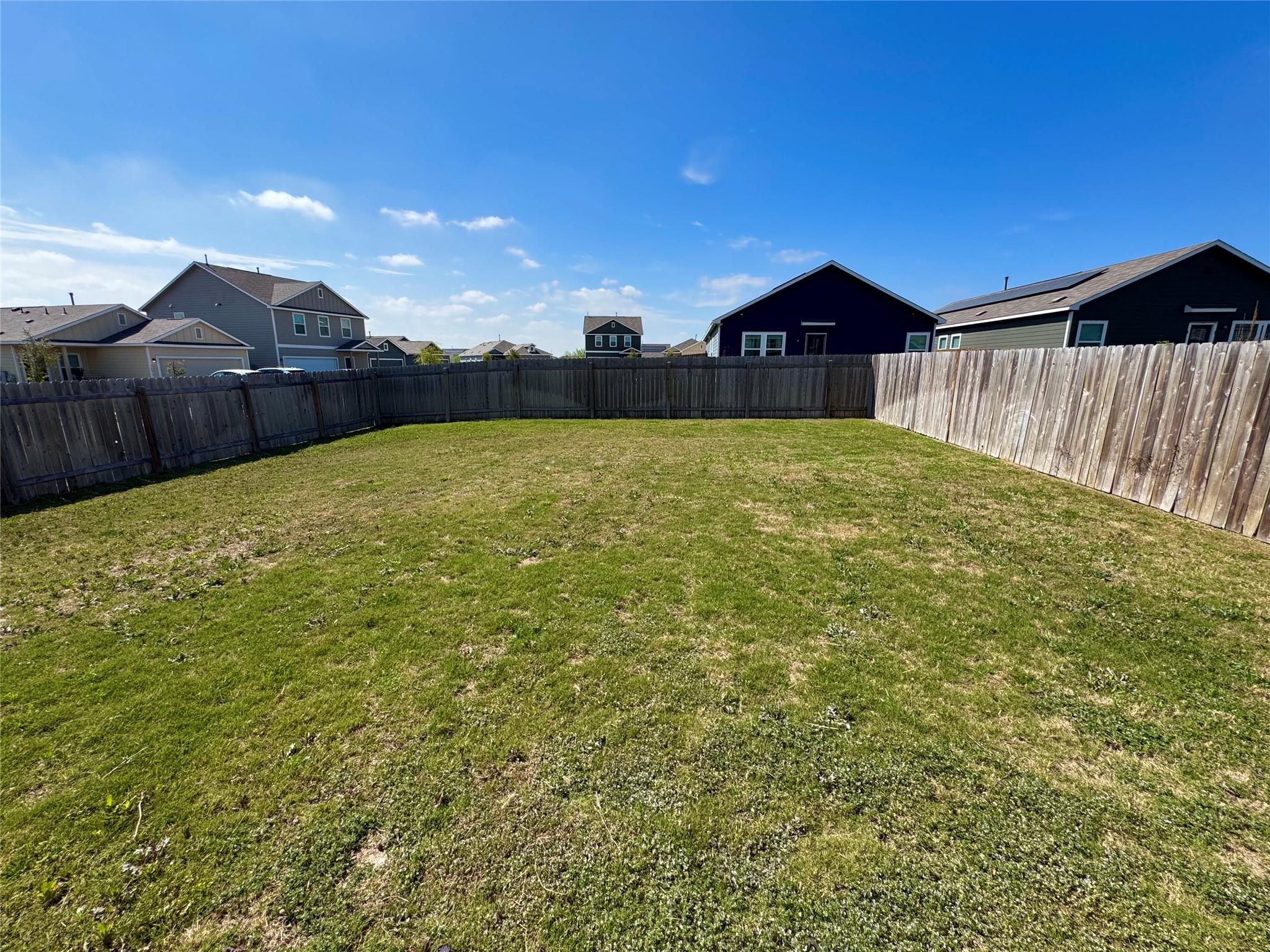14221 Lyndora Ln Property Photo 17