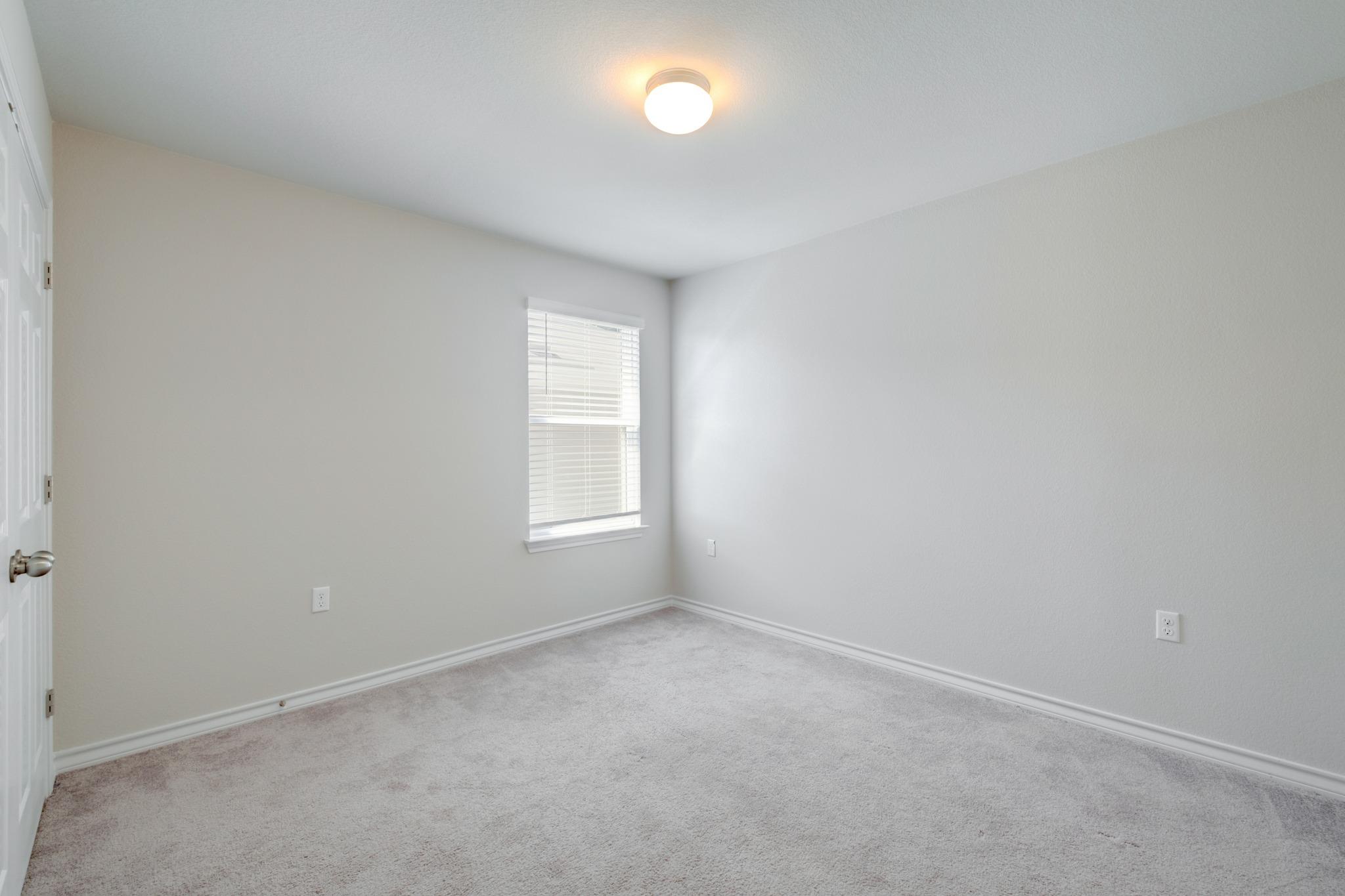 11920 Saddle Rock Dr Property Photo 16