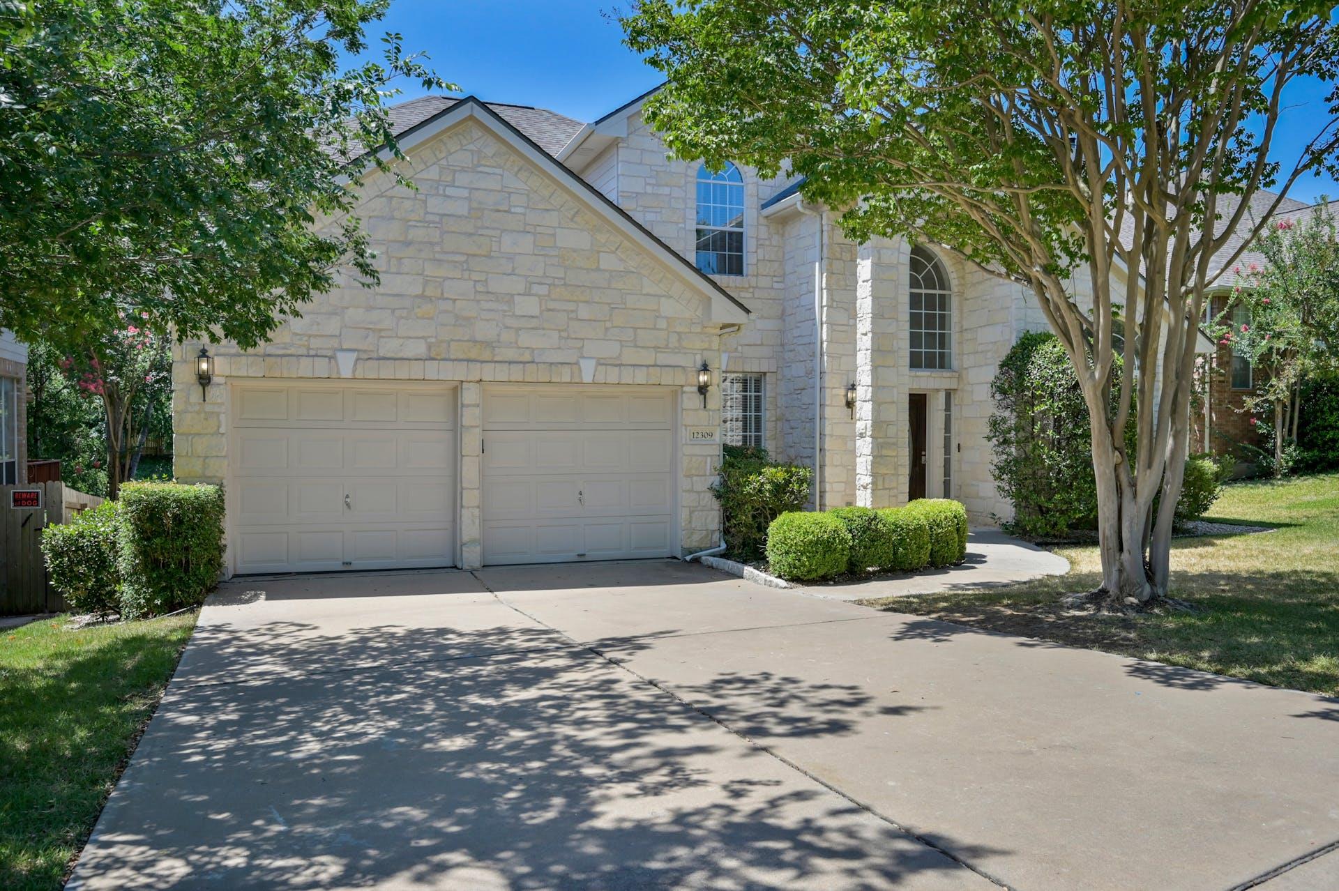 12309 Pleasant Hill Ct Property Photo 2