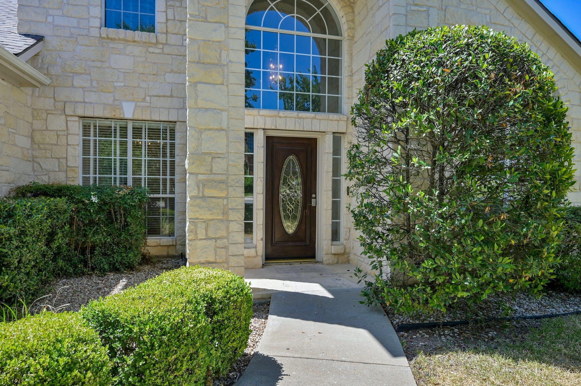 12309 Pleasant Hill Ct Property Photo 3