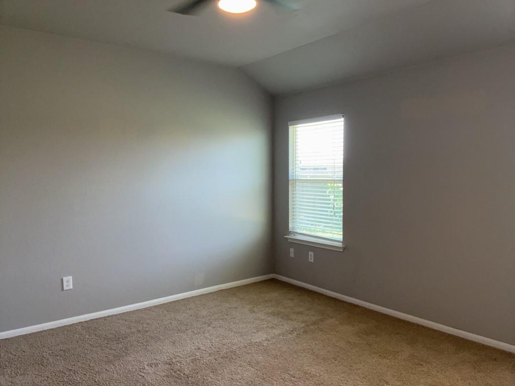 12040 Riparian Rd Property Photo 10