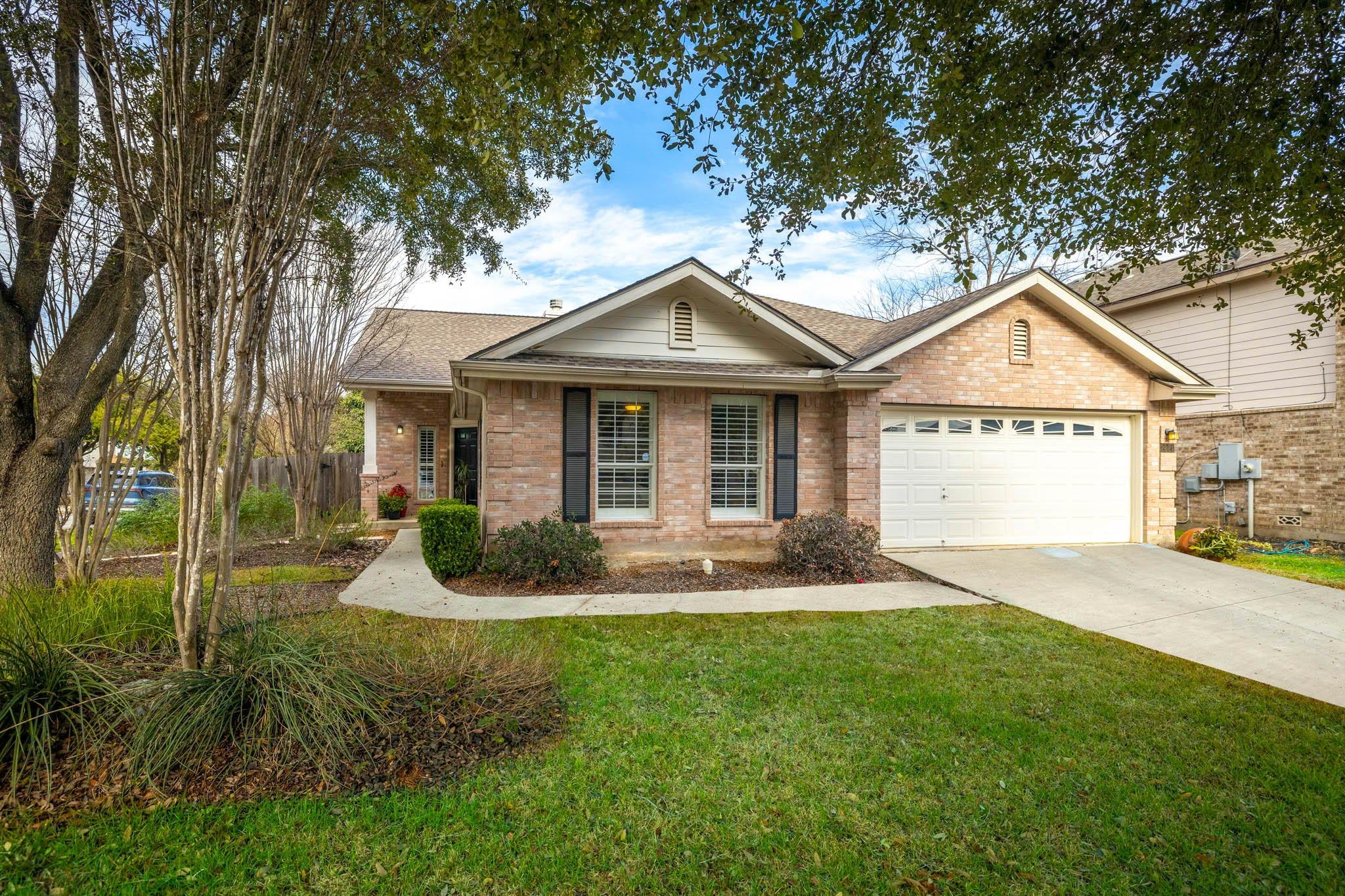 2621 Dove Crossing Dr Property Photo 2