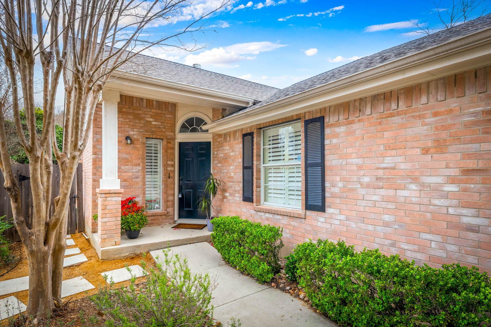 2621 Dove Crossing Dr Property Photo 3