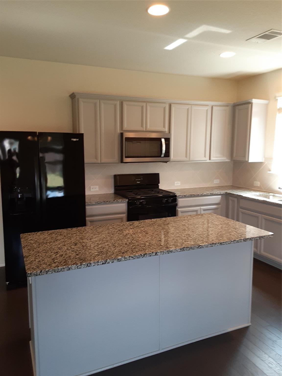 504 Coffee Berry Dr Property Photo 2