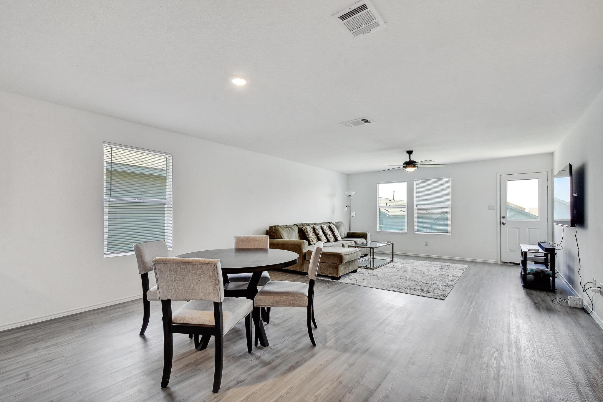 9018 Stellar Moon None Property Photo 9