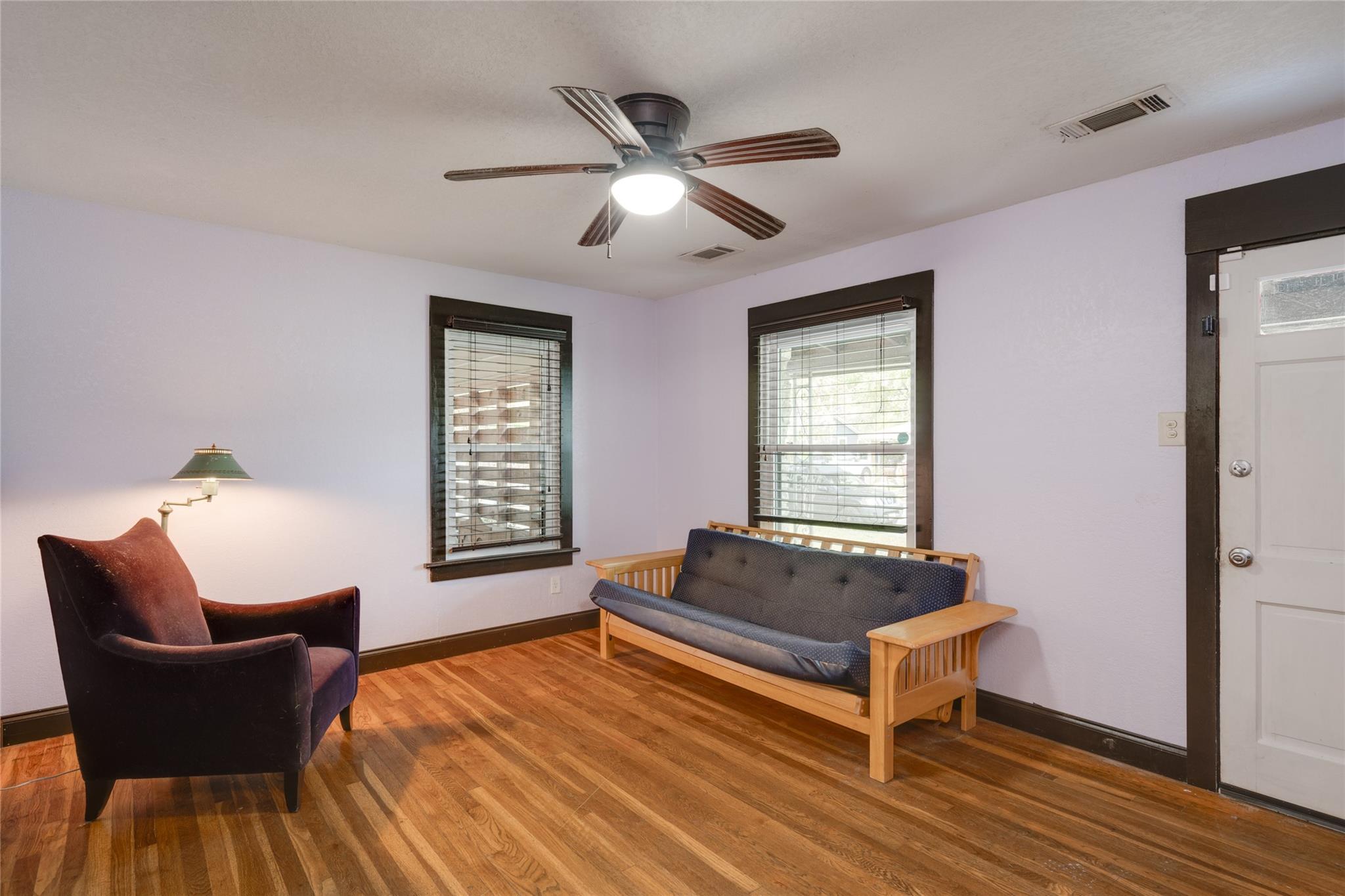 806 Barbara Dr Dr Property Photo 4