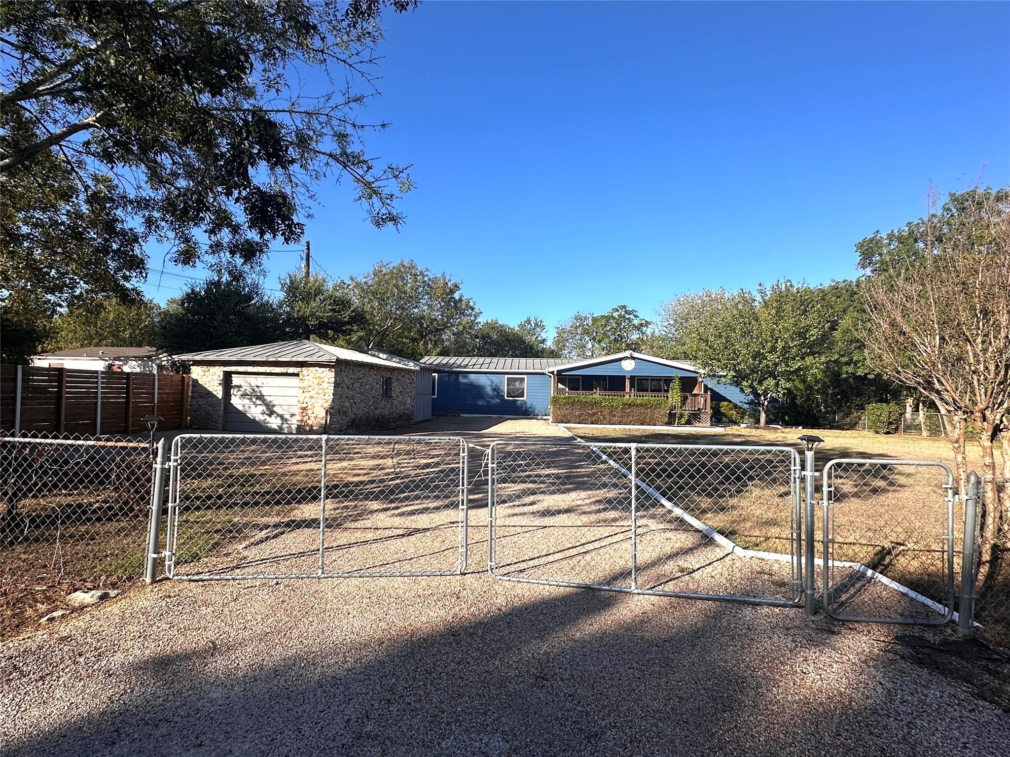 305 Cougar Ave N Property Photo 1