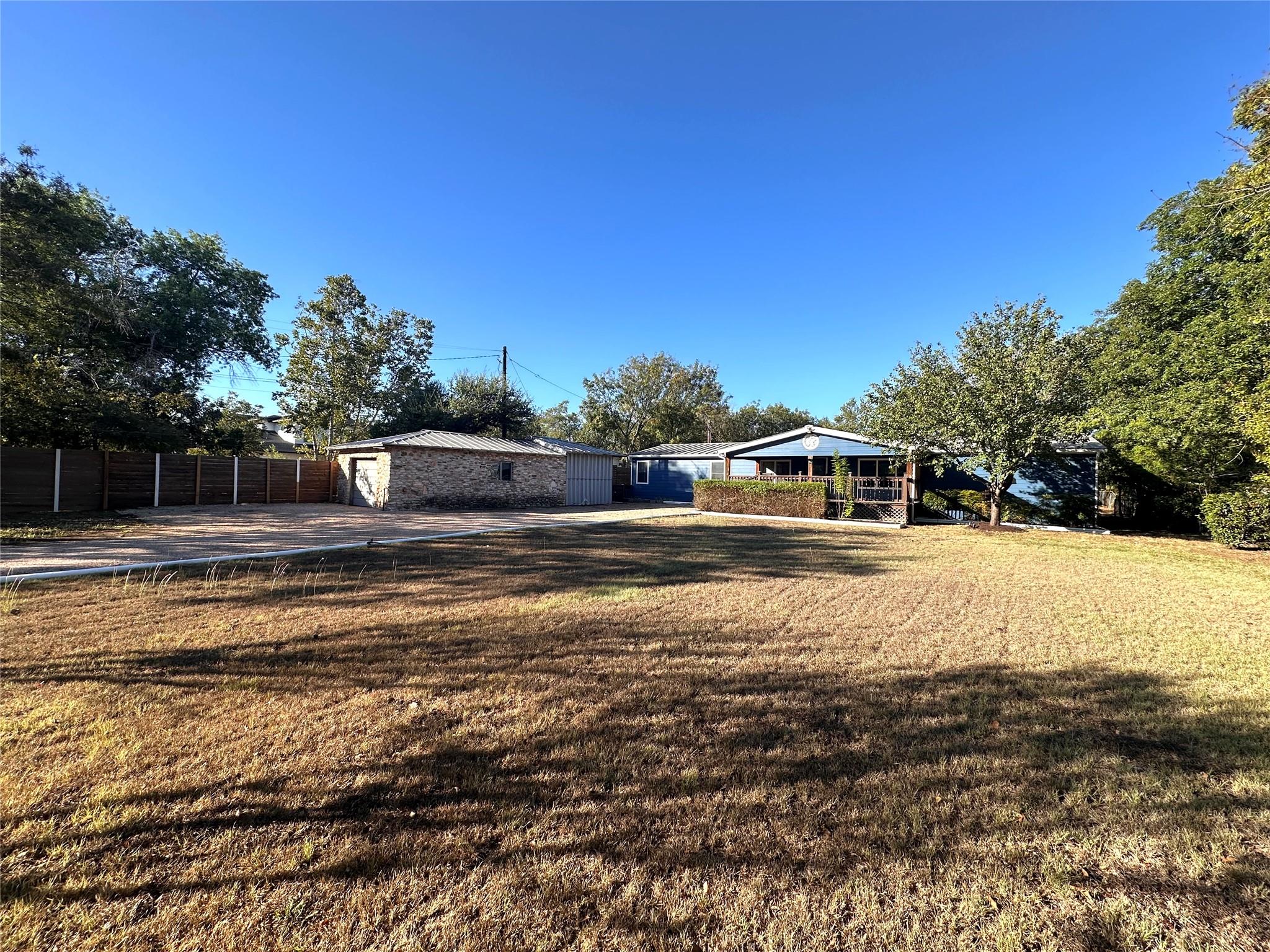 305 Cougar Ave N Property Photo 2