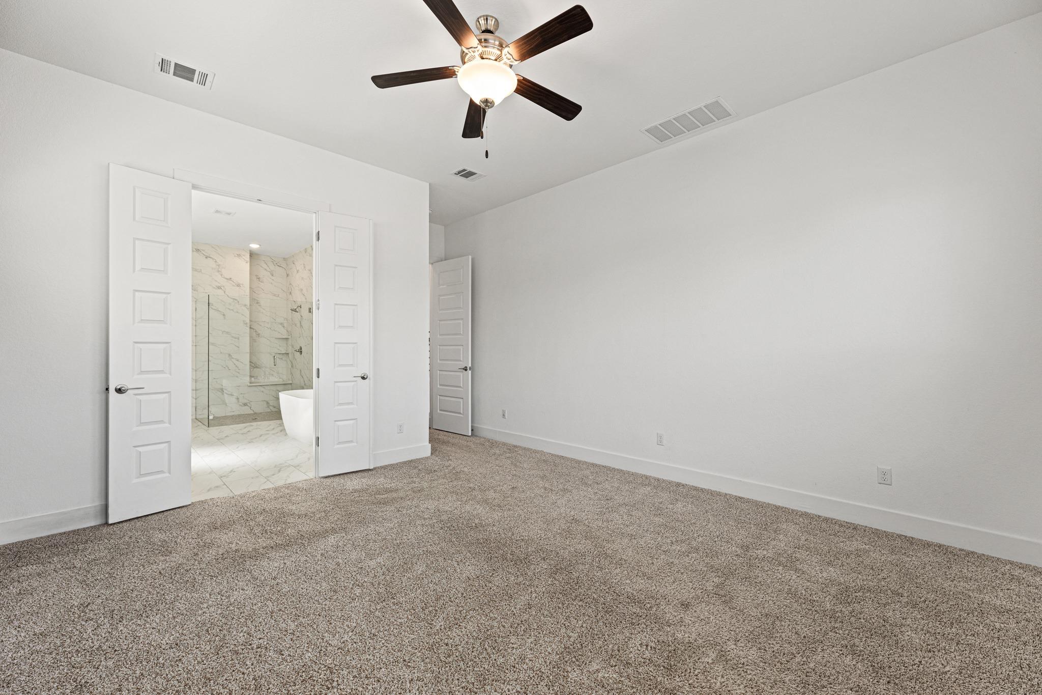 1105 Lickety Ln Property Photo 19