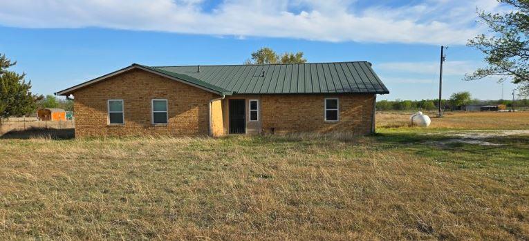 126 County Road 153 Rds