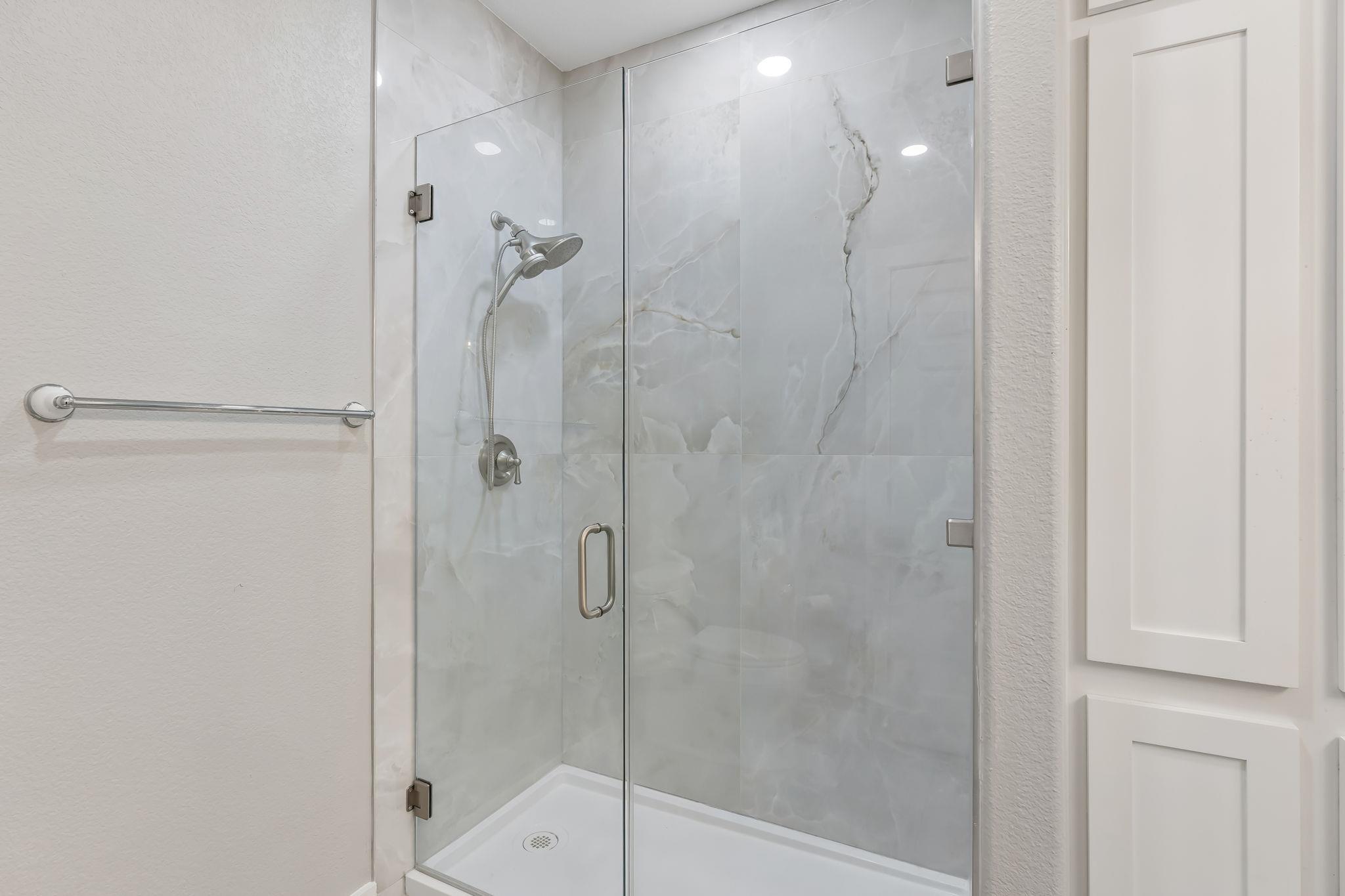 501 Lone Star Dr Property Photo 20