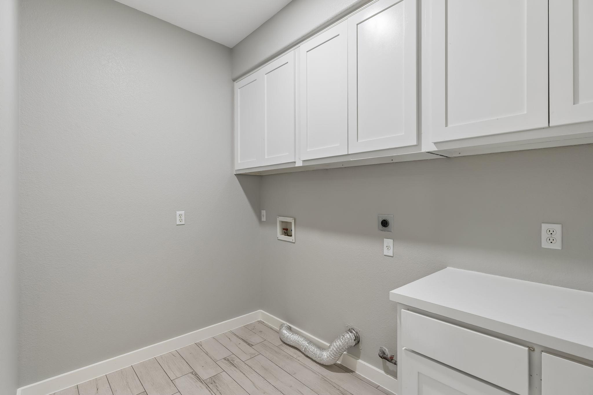 501 Lone Star Dr Property Photo 21