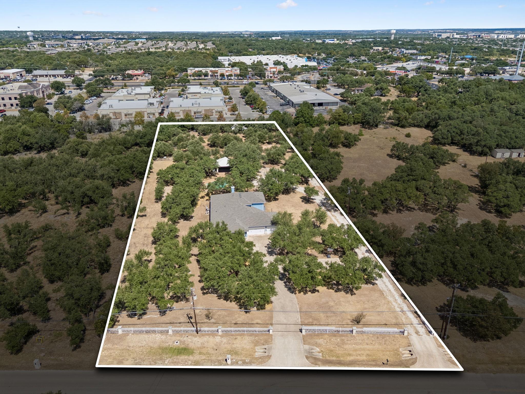 501 Lone Star Dr Property Photo 30