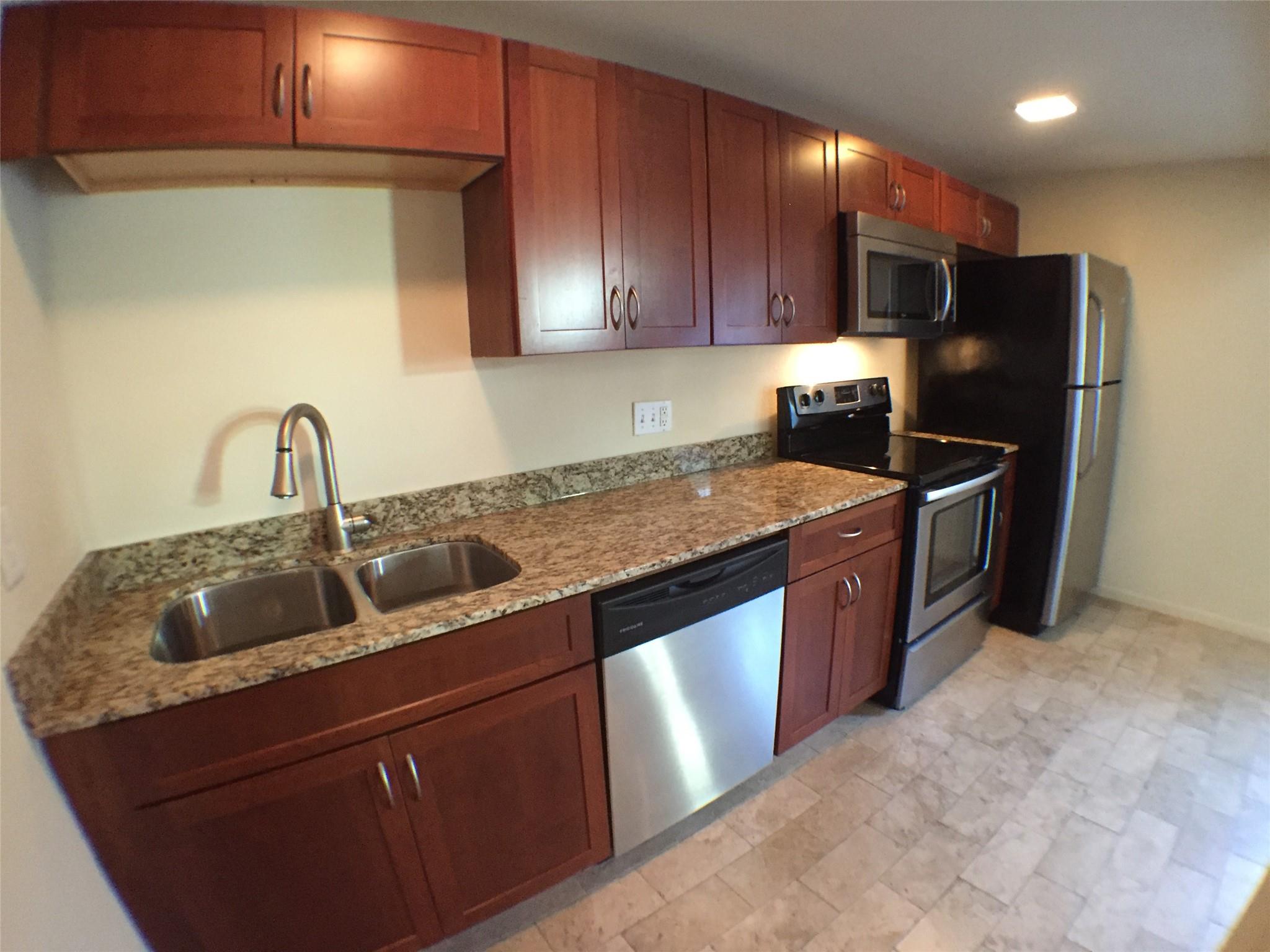 2800 Cole St C209 Property Photo 5