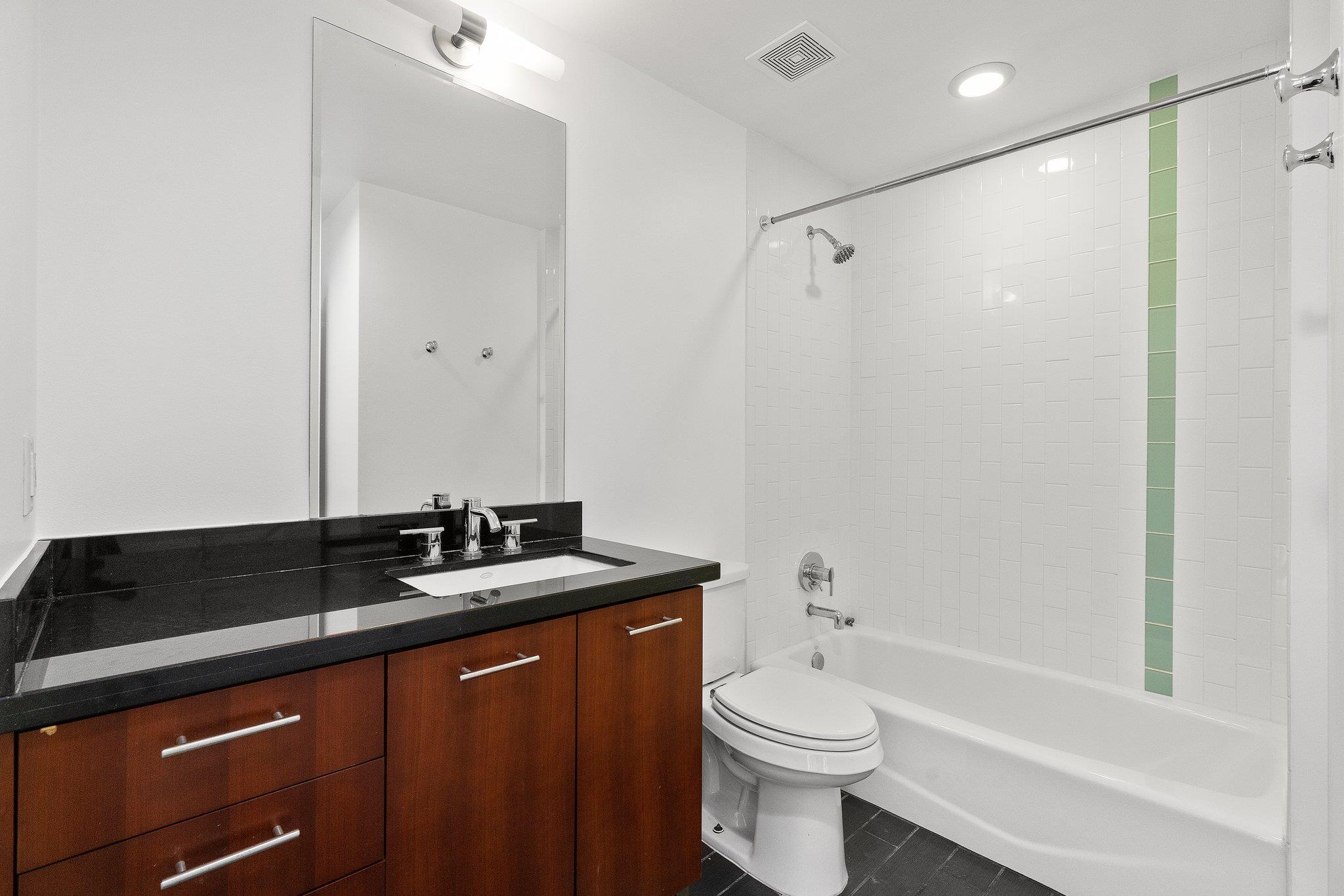 603 Davis St #1105 Property Photo 11