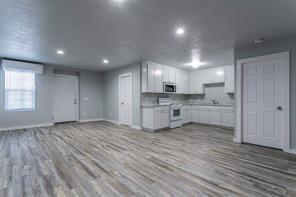 1050 Fm 970 None #101 Property Photo 3