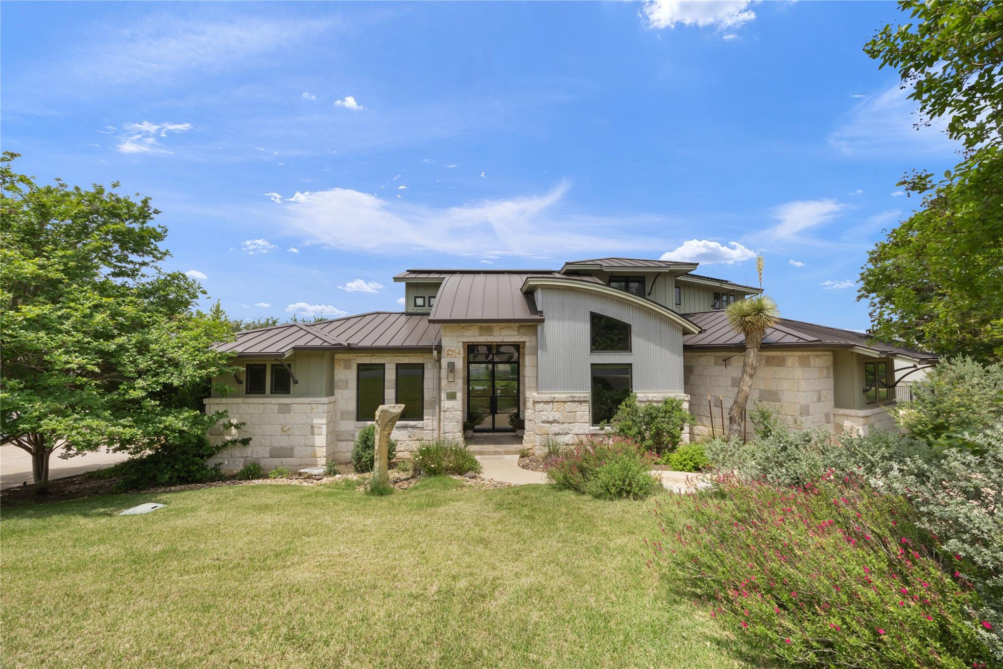 7714 Lenape Trl Property Photo 1