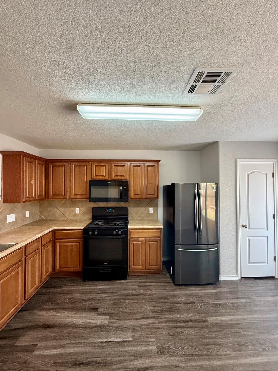 3302 Etheredge Dr Property Photo 6