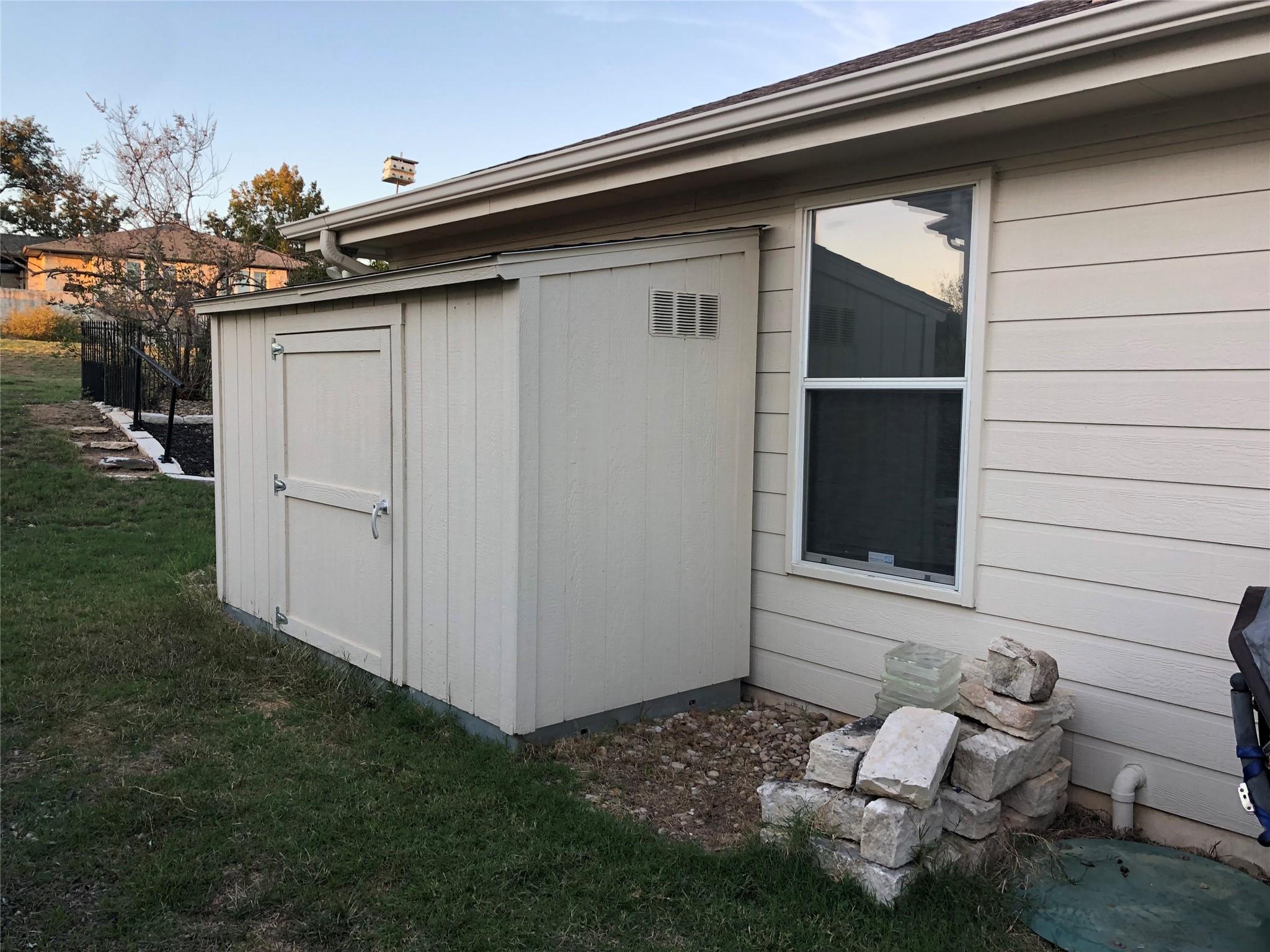 3704 Bunyan Cir Property Photo 8