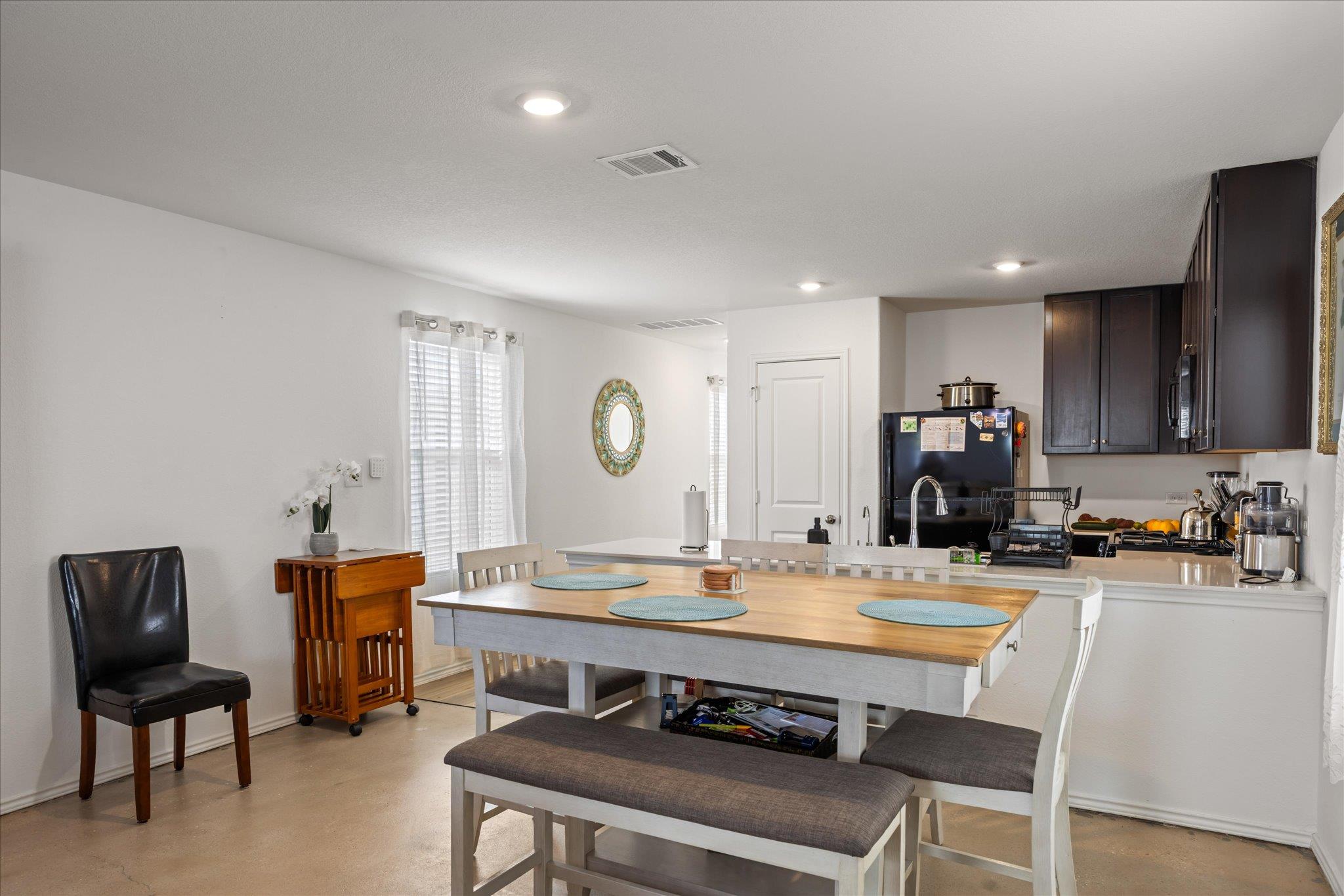 36 Trinity Cir Property Photo 5
