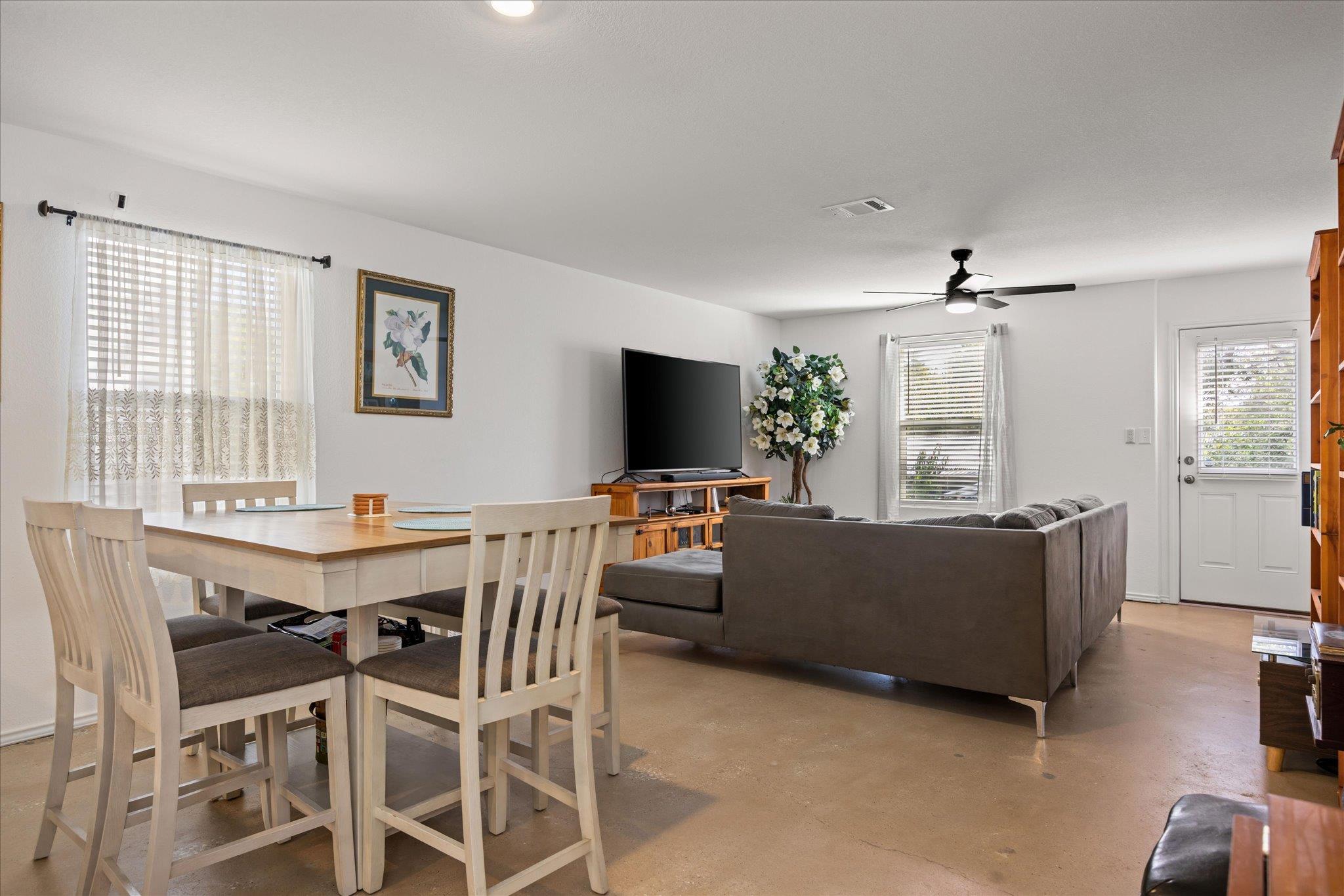 36 Trinity Cir Property Photo 6