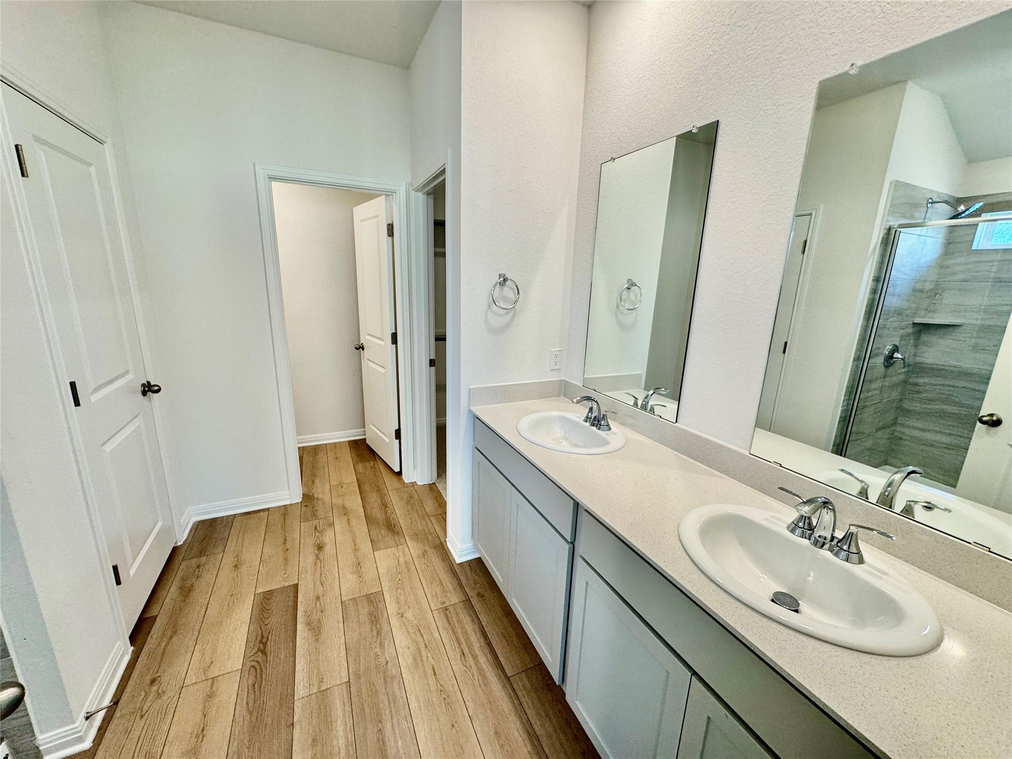 174 Coopers Hawk Crst Property Photo 4