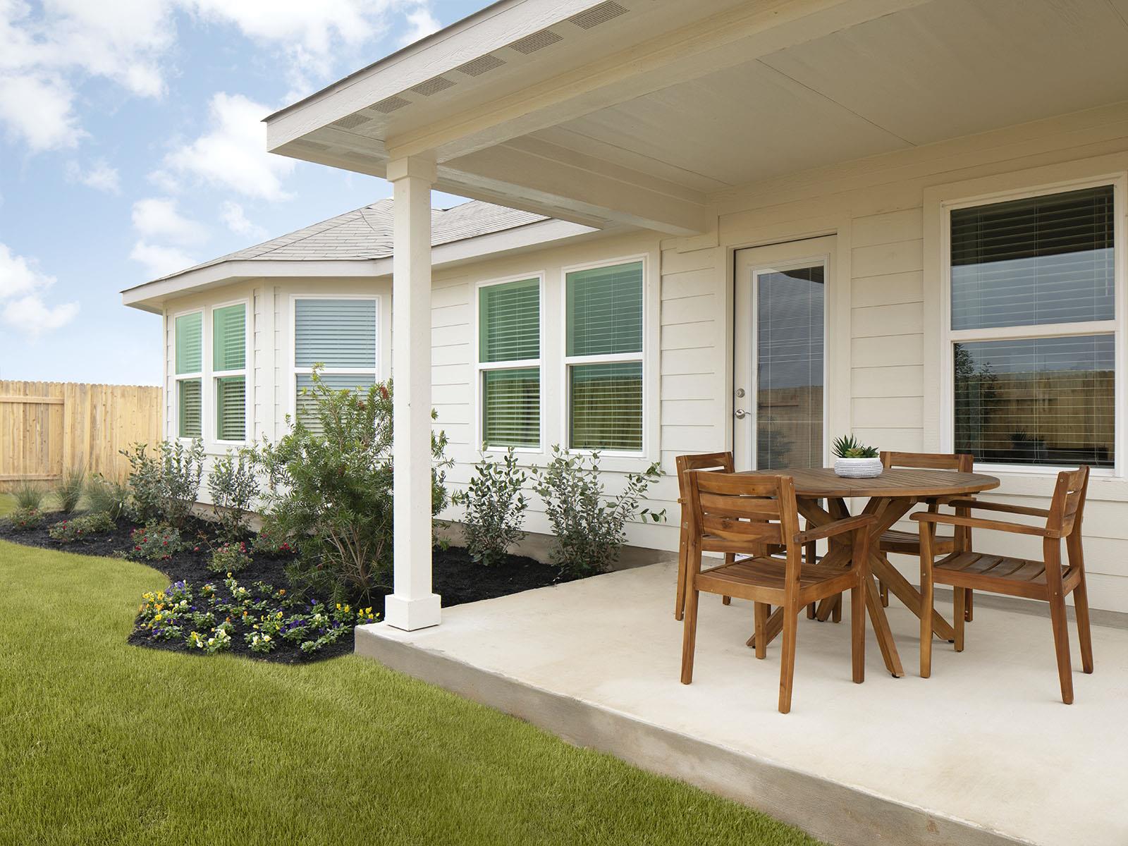 174 Coopers Hawk Crst Property Photo 17