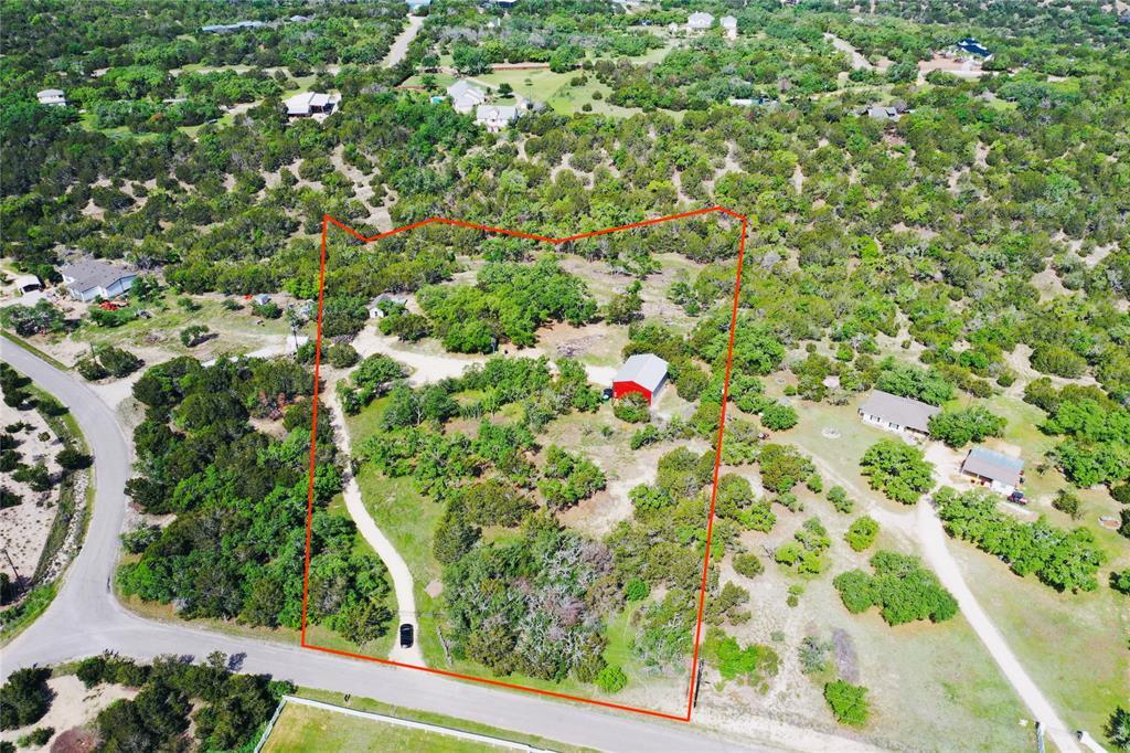 560 Longview Rd Property Photo