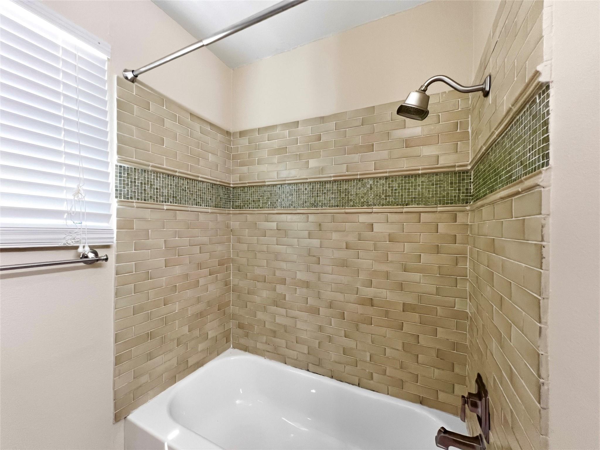 6605 Clubway Ln Property Photo 18