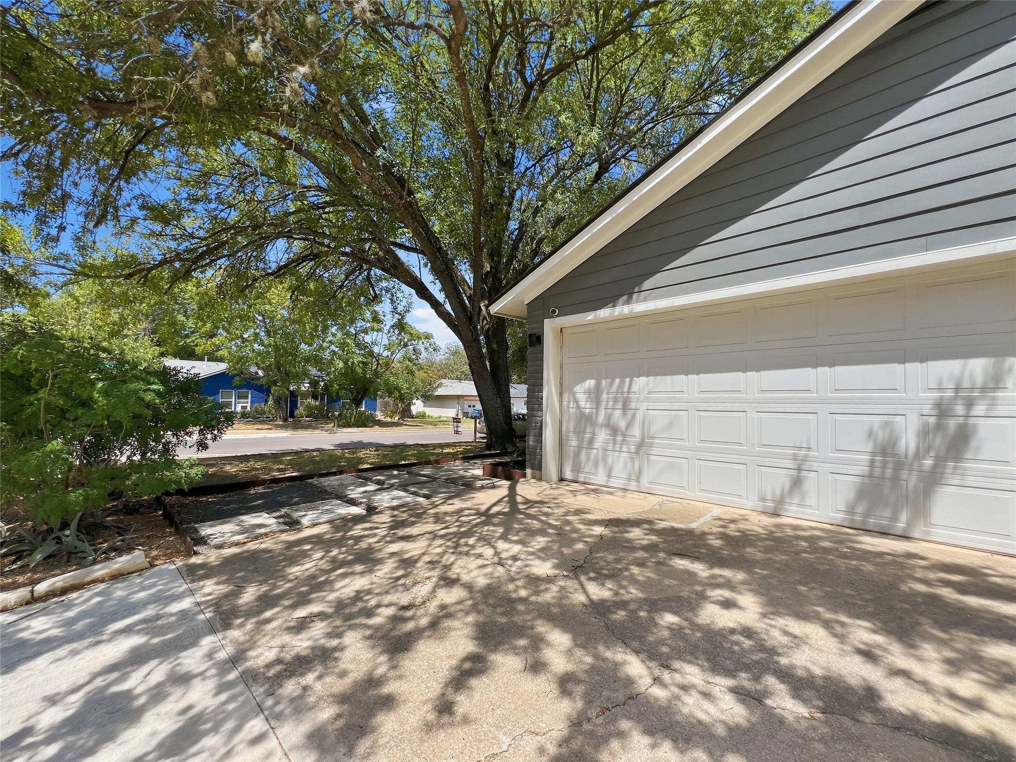 6605 Clubway Ln Property Photo 26