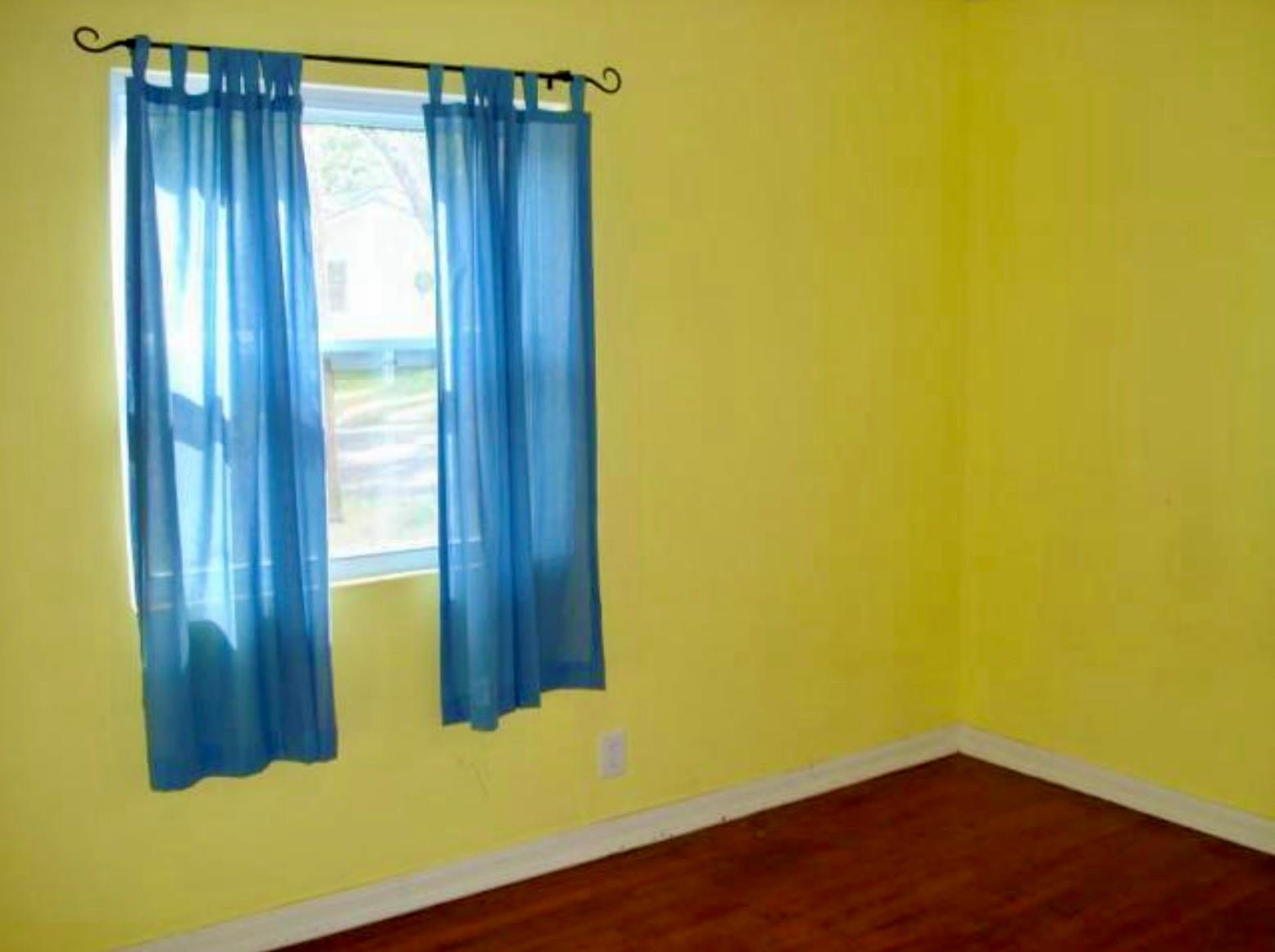 1109 Brentwood St Property Photo 16